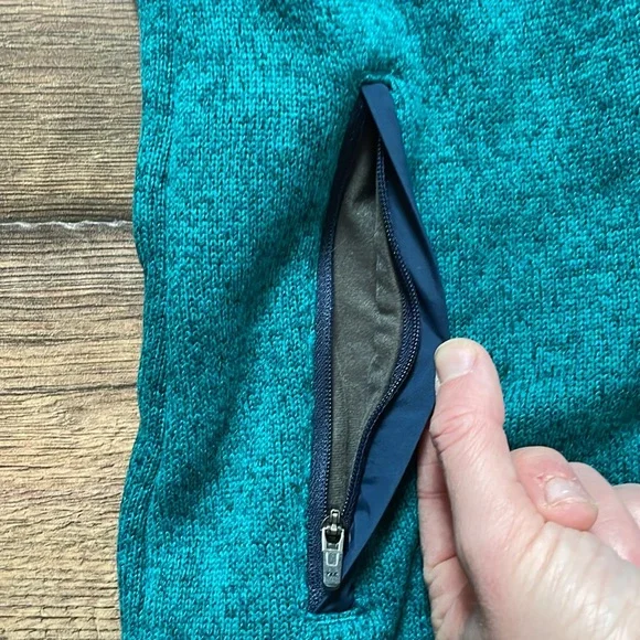 NWOT Women's L.L.Bean Sweater Fleece Long Vest - Picture 4 of 9